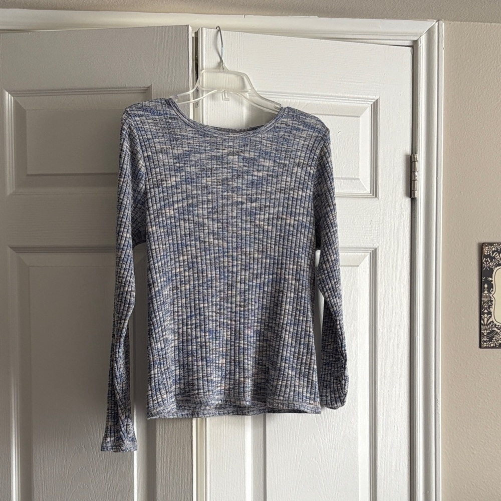 Old navy women’s top. Size XL